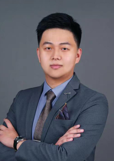 李阳